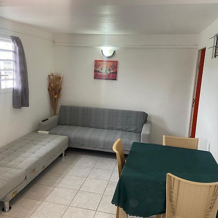 Logement De 40M2 Avec Terrasse, Moderne Et Equipe Petit-Canal Экстерьер фото