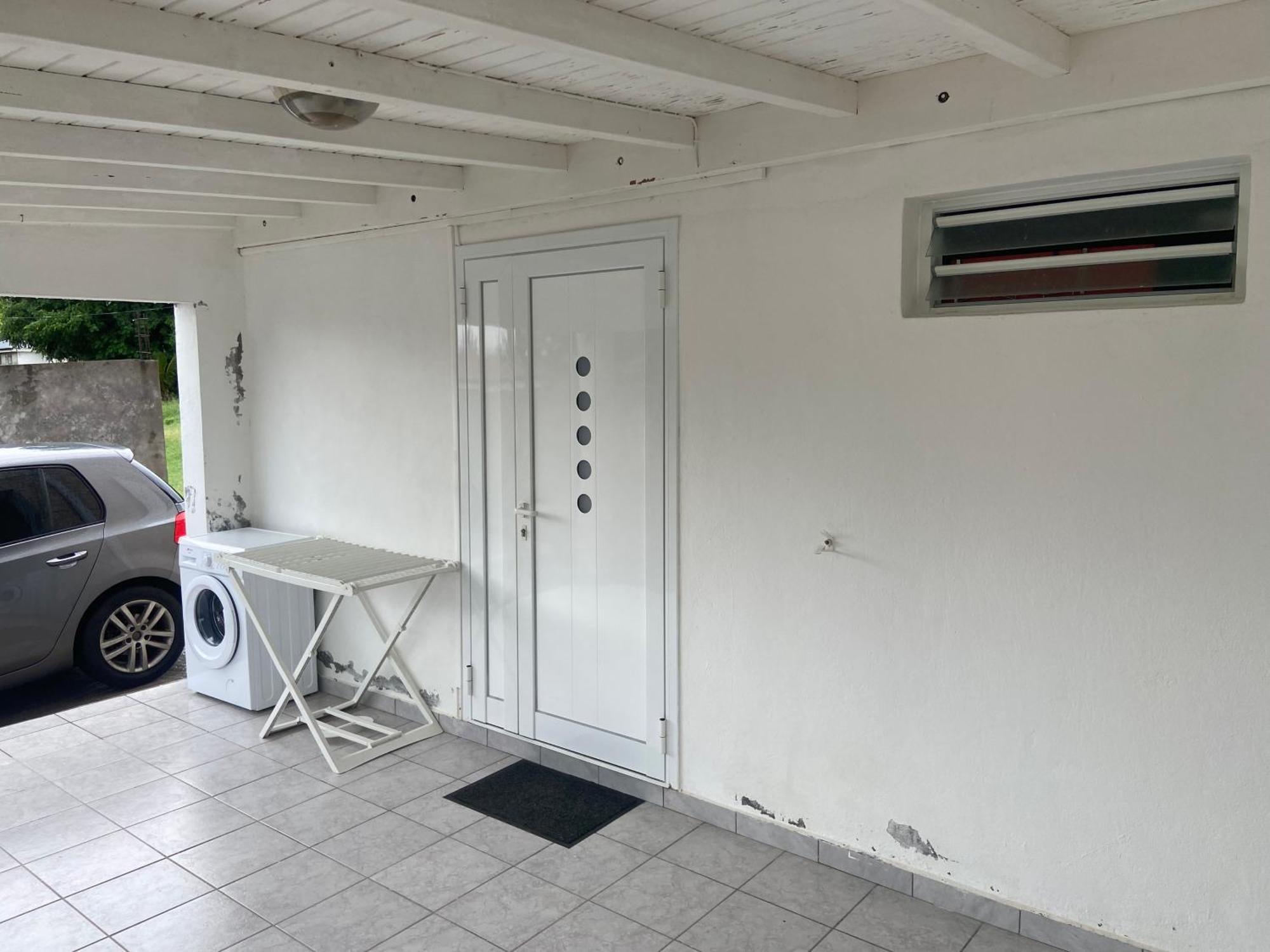 Logement De 40M2 Avec Terrasse, Moderne Et Equipe Petit-Canal Экстерьер фото