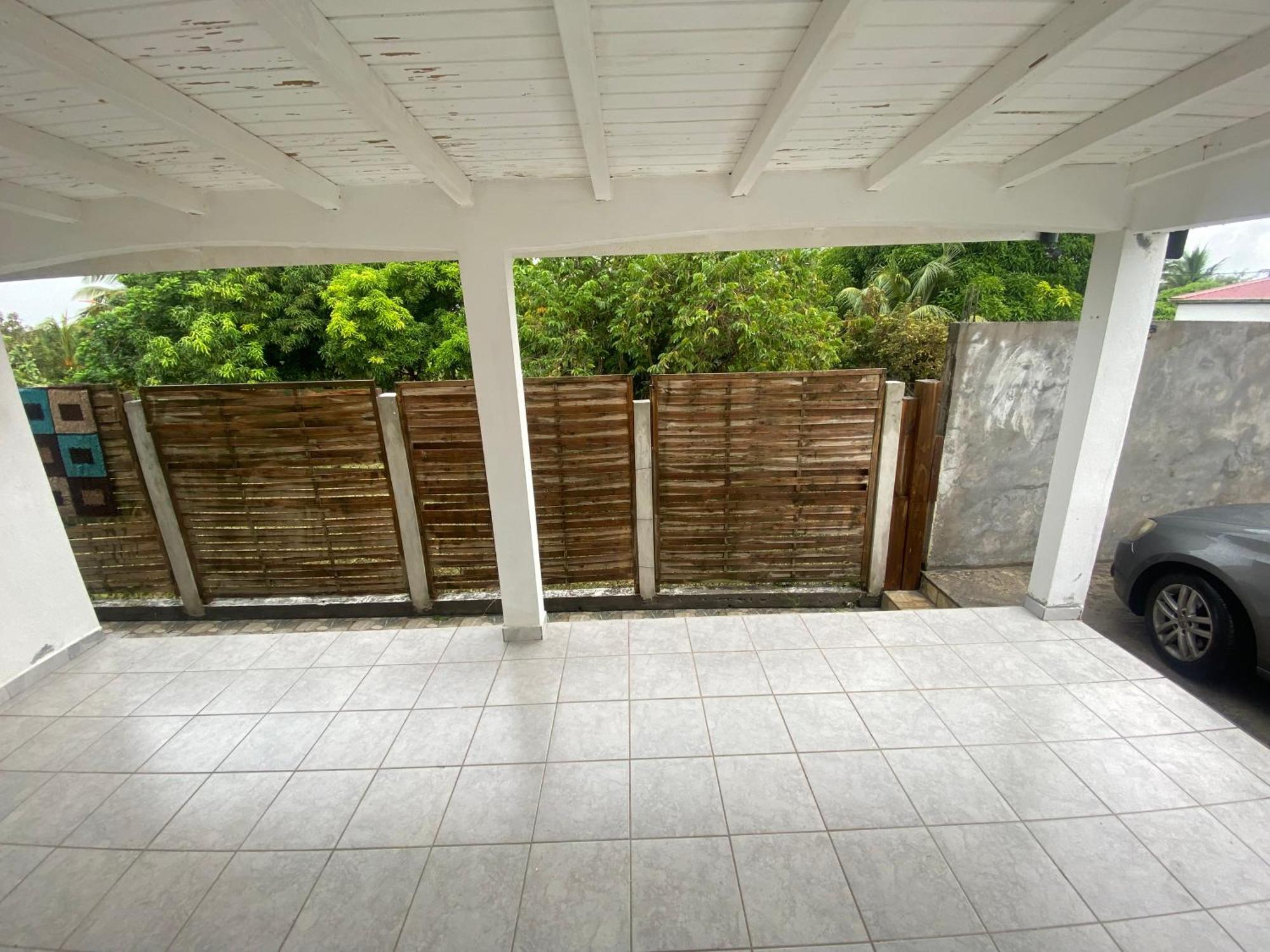Logement De 40M2 Avec Terrasse, Moderne Et Equipe Petit-Canal Экстерьер фото